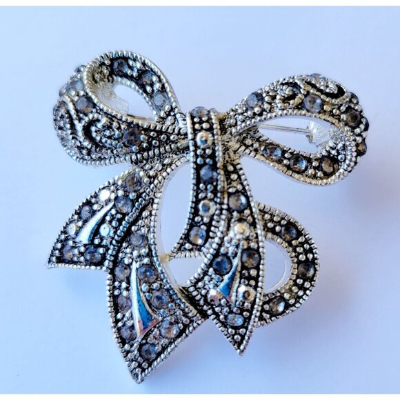 Tied Bow Brooch Clear Rhinestones Beaded Metal Silver Tone - Picture 1 of 2